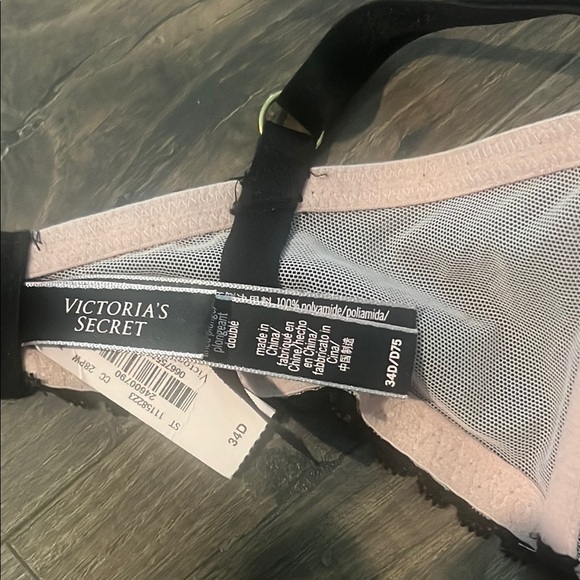NWT Victorias secret Black and pink Bra 34D - Picture 2 of 5